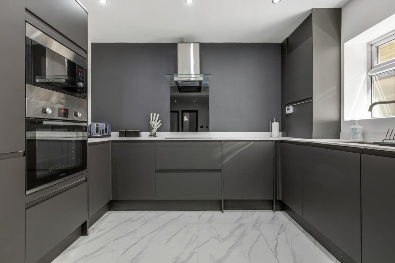 Crystal Towers Sasco Apartments بلاكبول المظهر الخارجي الصورة