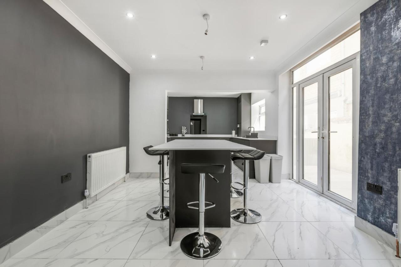 Crystal Towers Sasco Apartments بلاكبول المظهر الخارجي الصورة